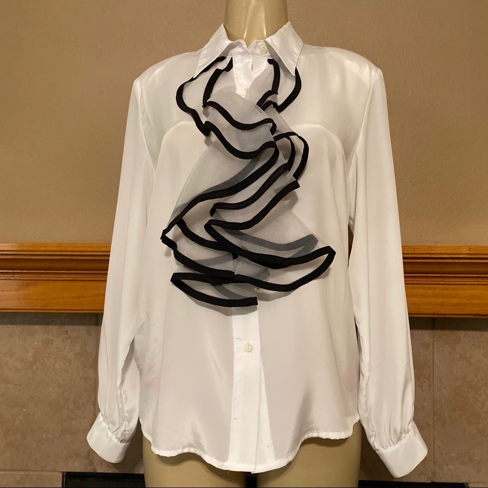 Vintage Claudia Richards White Top With Ruffle